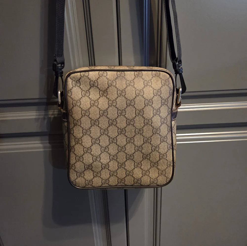 Gucci Vintage Crossbody Bag - Brown Italy Made - Picture 5 of 15